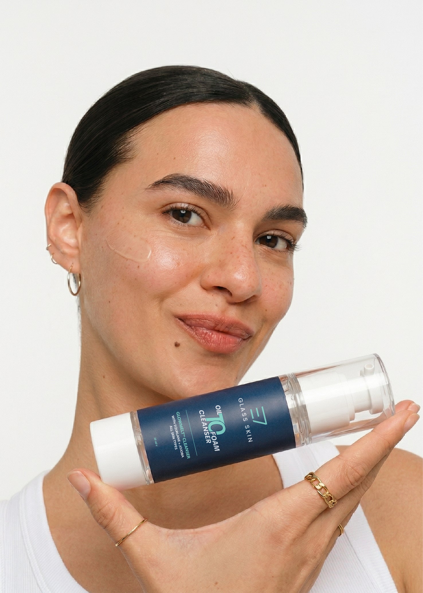 Oil to Foam Cleanser Hover