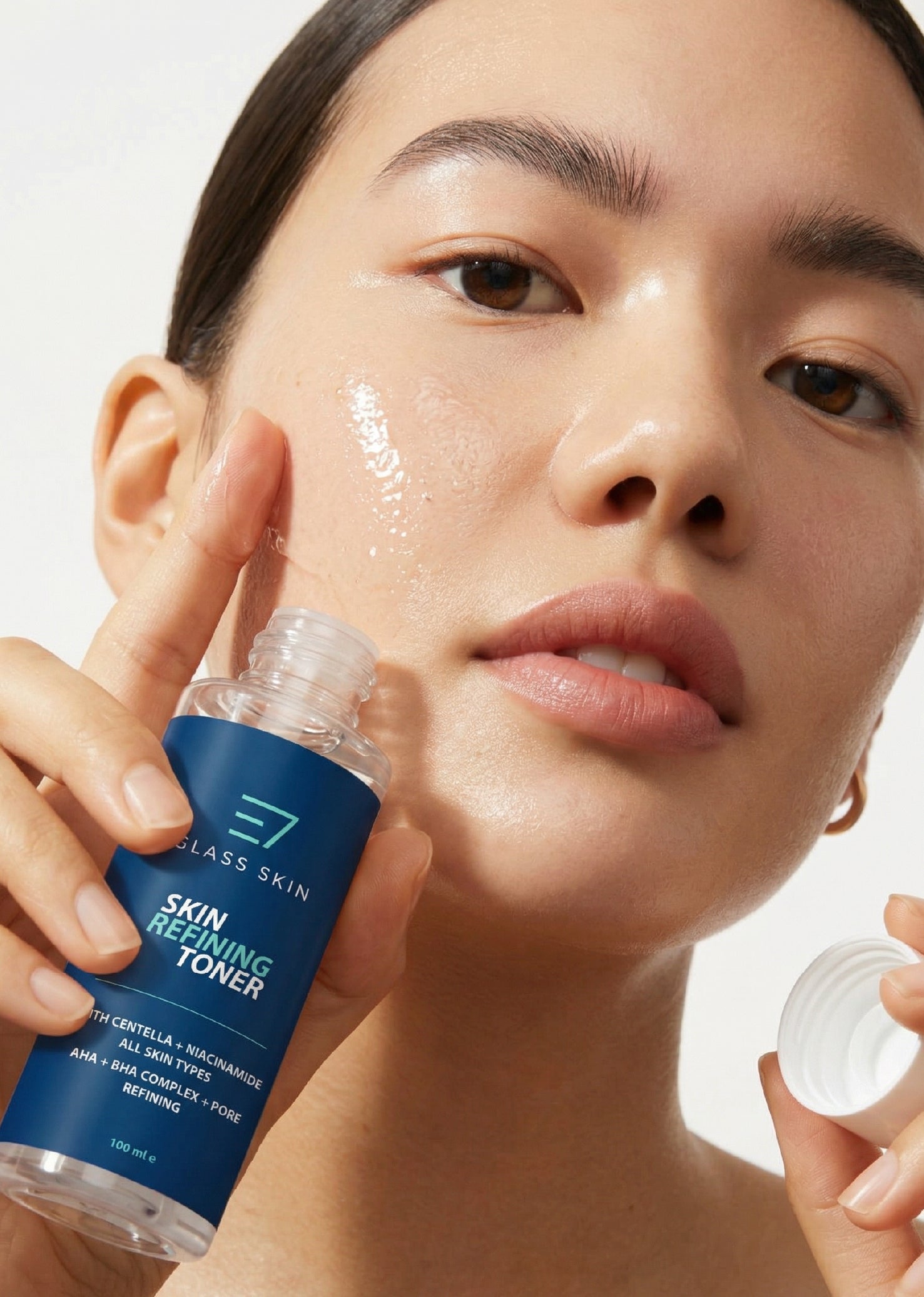 Skin Refining Toner Hover